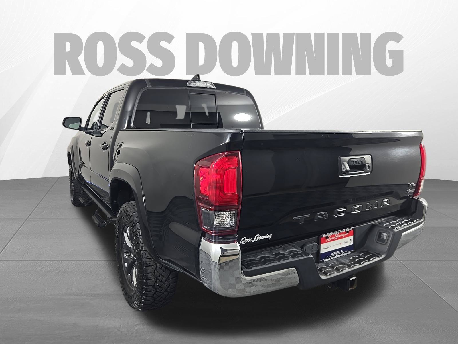 Used 2023 Toyota Tacoma SR5 RWD image 6