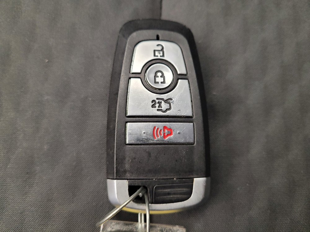 Used 2020 Ford Escape SE FWD image 32