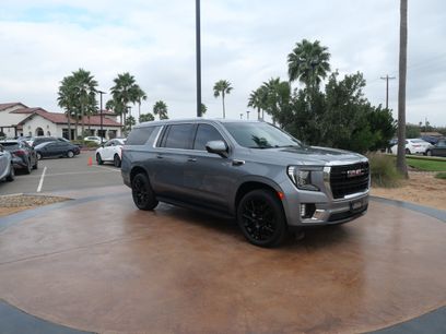 Used 2022 GMC Yukon XL SLE