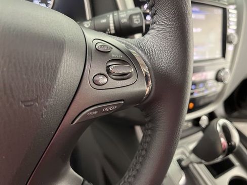 Used 2024 Nissan Murano SV image 21