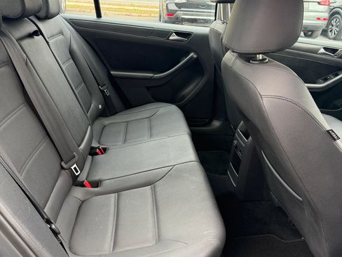 Used 2012 Volkswagen Jetta SE image 12