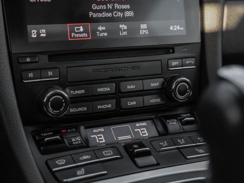 Used 2018 Porsche 718 Cayman S image 24