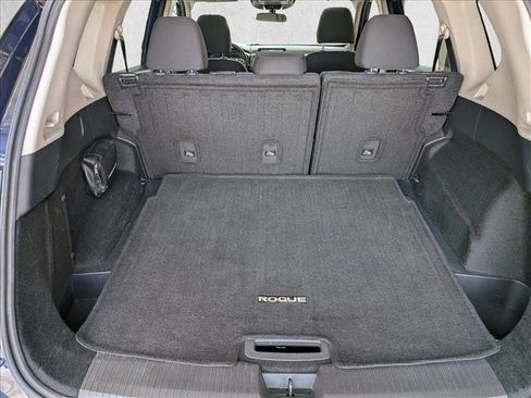 Used 2025 Nissan Rogue SV FWD image 6
