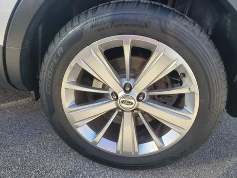 Used 2019 Ford Explorer Limited w/ Class III Trailer Tow Package image 23