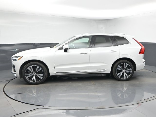 Used 2023 Volvo XC60 B5 Plus w/ Protection Package Premier FWD image 4