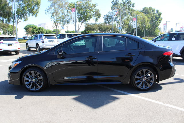 Certified 2026 Toyota Corolla SE FWD image 6