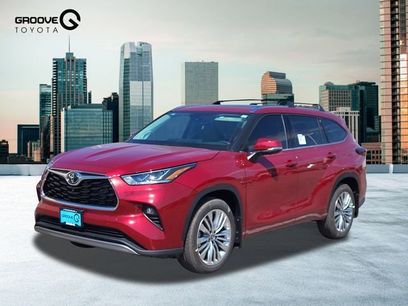 New 2025 Toyota Highlander Platinum
