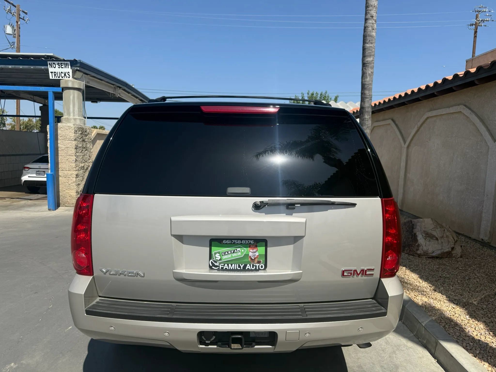 Used 2007 GMC Yukon SLT w/ SLT Preferred Equipment Group RWD image 5