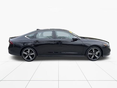Used 2024 Honda Accord Sport image 10