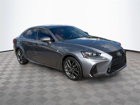 Used 2019 Lexus IS 300 image 4