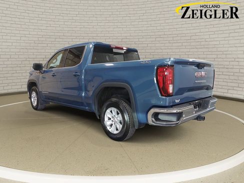 Used 2024 GMC Sierra 1500 SLE w/ Preferred Package AWD/4WD image 7
