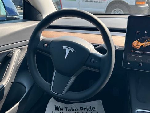 Used 2021 Tesla Model 3 Standard Range Plus RWD image 14