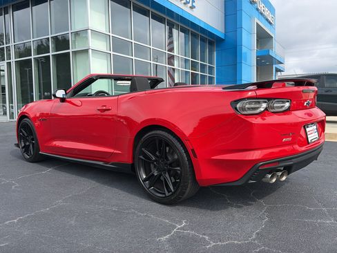Used 2023 Chevrolet Camaro SS RWD image 8