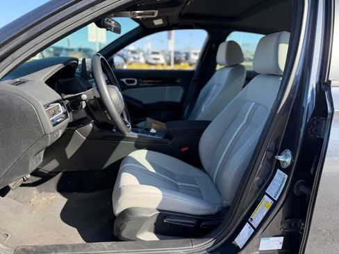Used 2025 Honda Civic Sport image 5