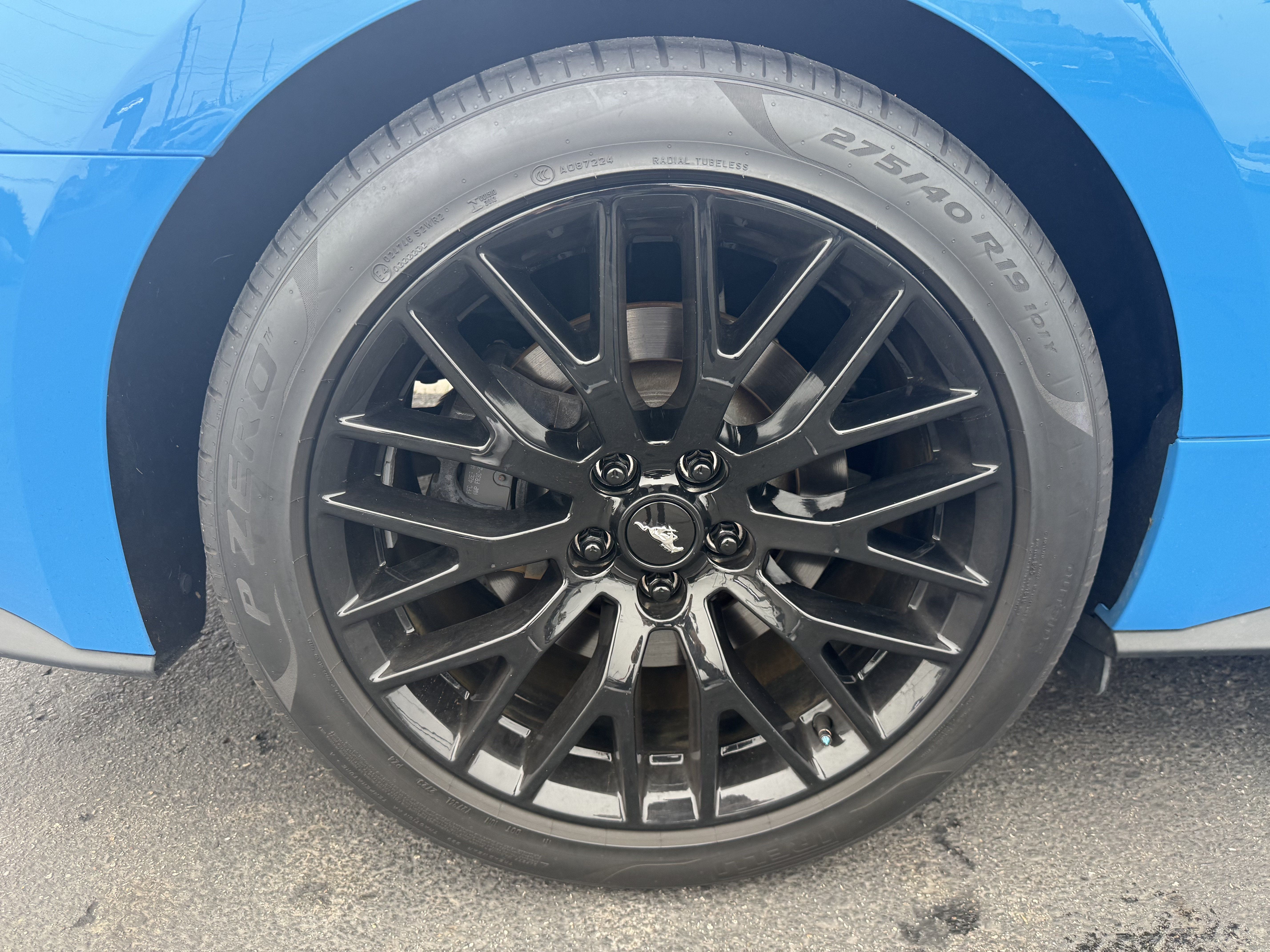 Used 2022 Ford Mustang GT Premium w/ GT Performance Package RWD image 17