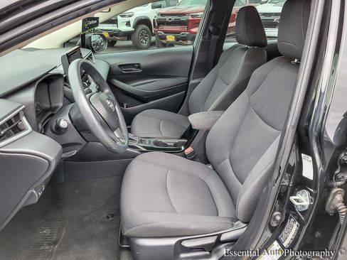 Used 2022 Toyota Corolla LE image 8