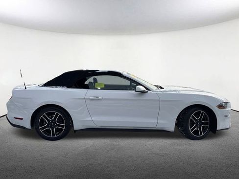 Used 2021 Ford Mustang Premium image 15