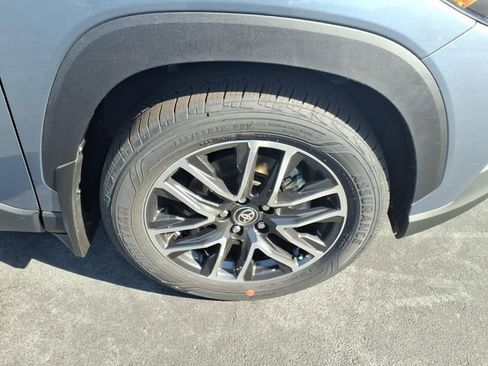 New 2026 Toyota Corolla Cross XLE w/ Convenience Package FWD image 4