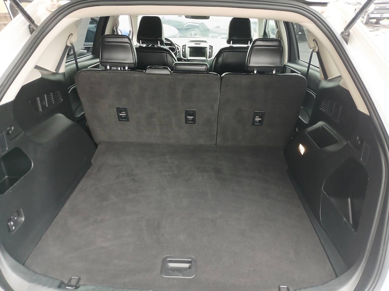 Used 2020 Ford Edge SEL AWD/4WD image 6
