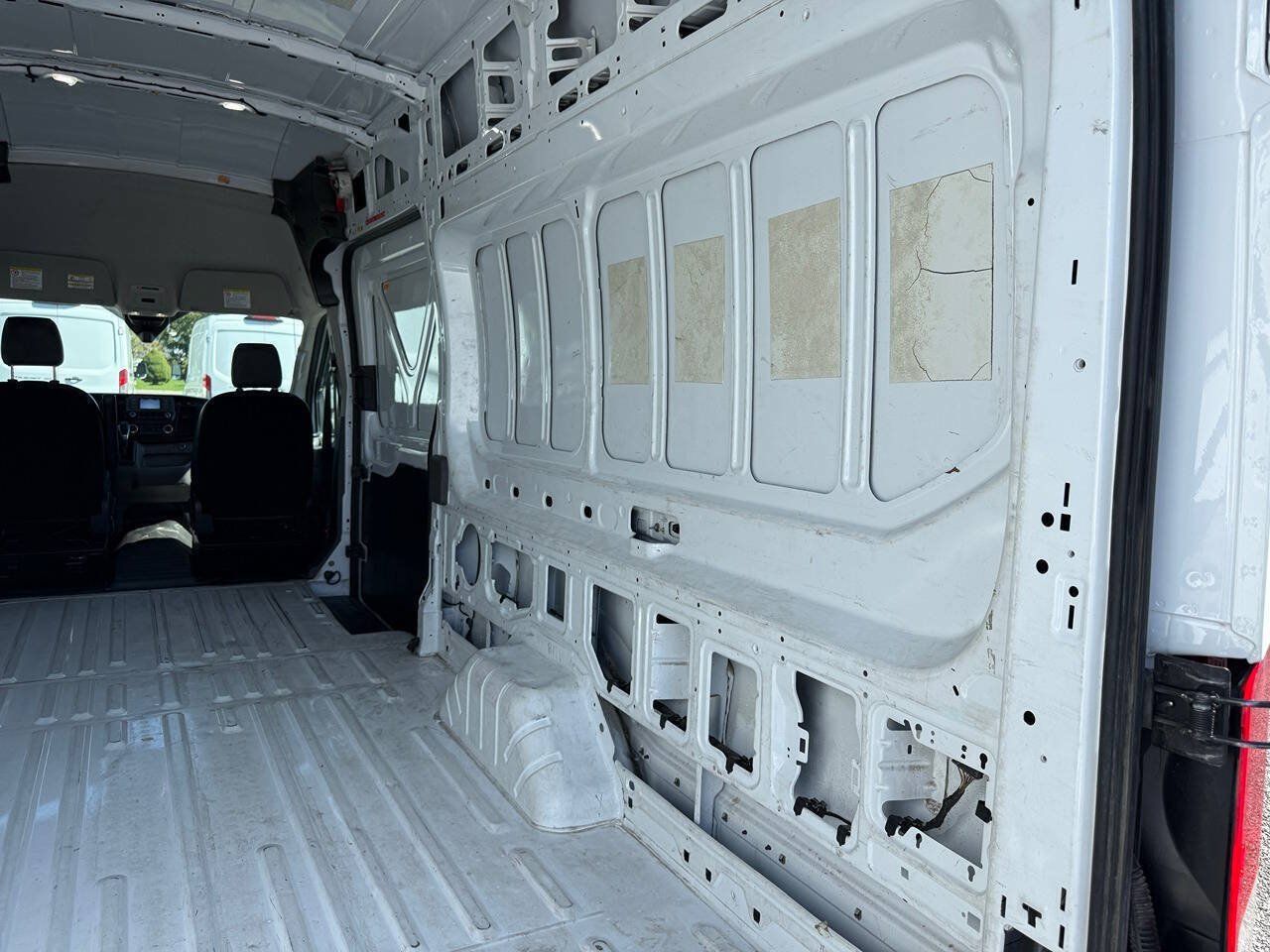 Used 2023 Ford Transit 250 148 High Roof Extended RWD image 22