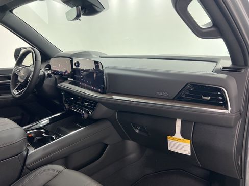 New 2026 Chevrolet Suburban High Country image 29