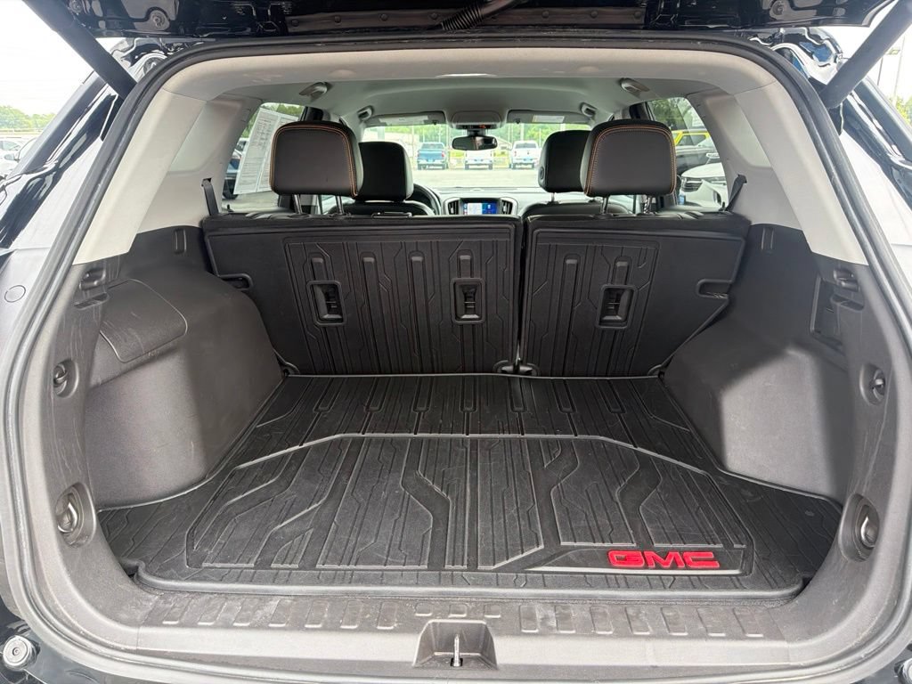 Used 2024 GMC Terrain AT4 AWD/4WD image 13