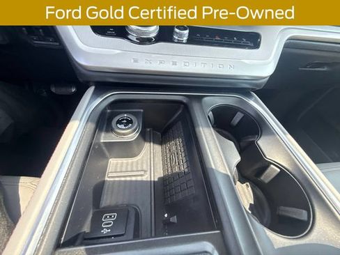Used 2025 Ford Expedition Active AWD/4WD image 27