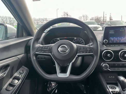 Used 2023 Nissan Sentra SV image 11