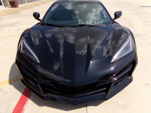 Used 2025 Chevrolet Corvette E-Ray w/ Battery Protection Package AWD/4WD image 2