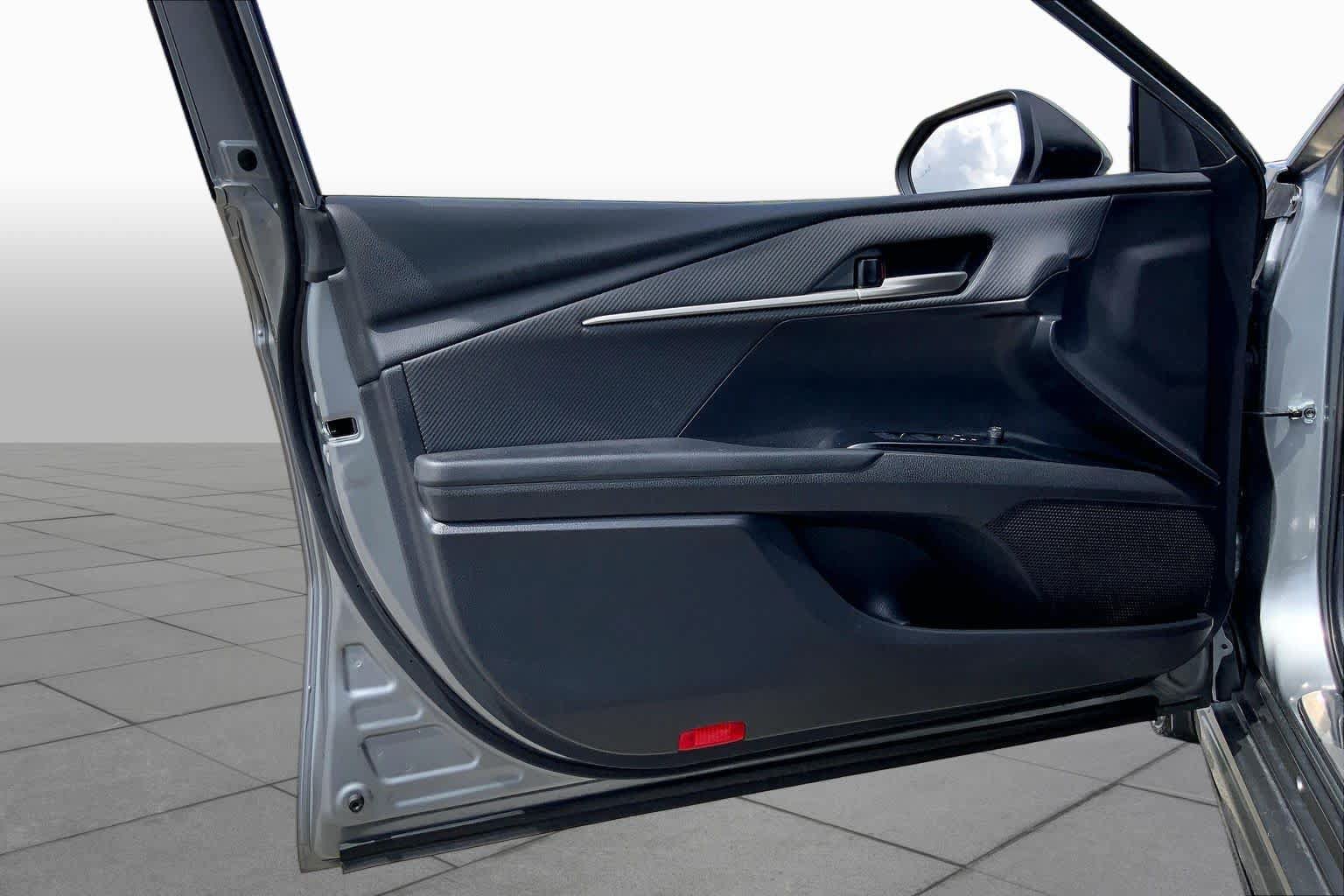 Certified 2025 Toyota Camry SE FWD image 21