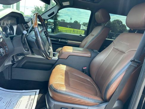 Used 2016 Ford F250 Platinum w/ FX4 Off-Road Package AWD/4WD image 14