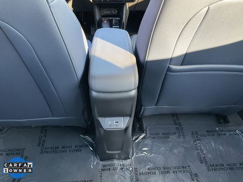 Used 2022 Chevrolet Bolt EUV LT w/ Convenience Package image 34