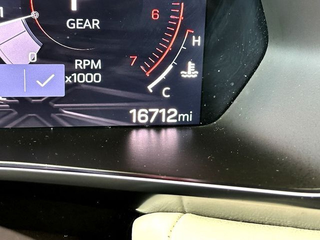 Used 2024 GMC Canyon AT4X AWD/4WD image 26