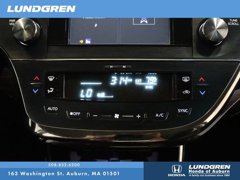 Used 2015 Toyota Avalon XLE FWD image 23