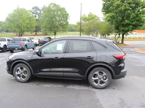 New 2026 Ford Escape ST-Line w/ Tech Pack #1 FWD image 15