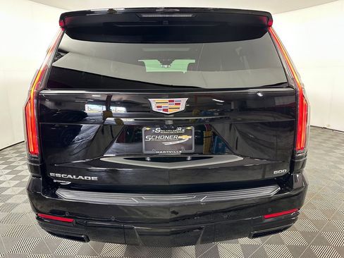 Used 2025 Cadillac Escalade ESV Sport AWD/4WD image 4