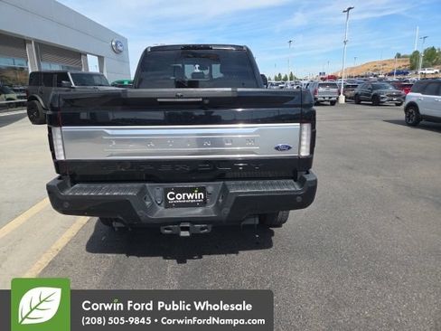 Used 2018 Ford F250 Platinum w/ Platinum Ultimate Package AWD/4WD image 6