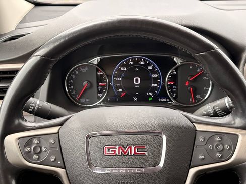 Used 2021 GMC Acadia Denali w/ Denali Technology Package FWD image 14
