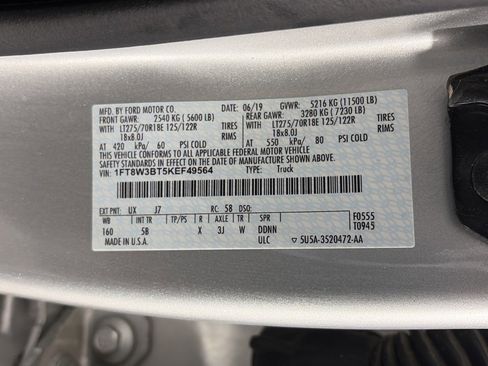 Used 2019 Ford F350 Lariat w/ Chrome Package image 9