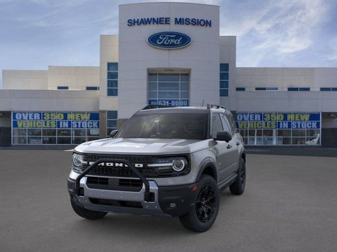 New 2025 Ford Bronco Sport Badlands w/ Sasquatch Badlands Package AWD/4WD image 2