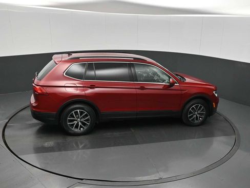 Used 2019 Volkswagen Tiguan SE image 22