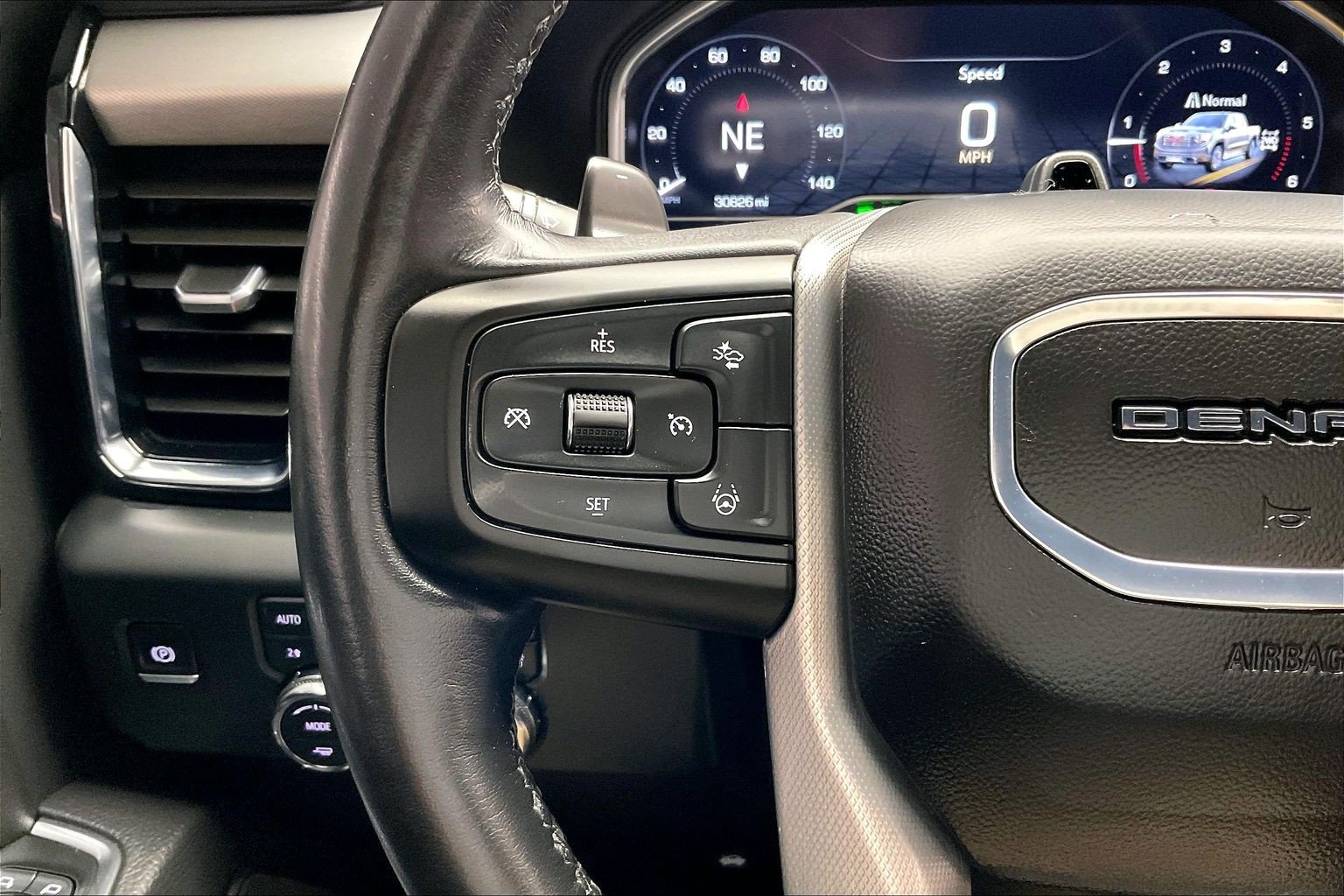 Used 2025 GMC Sierra 1500 Denali AWD/4WD image 20