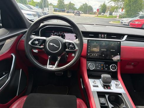 Used 2023 Jaguar F-PACE SVR AWD/4WD image 15