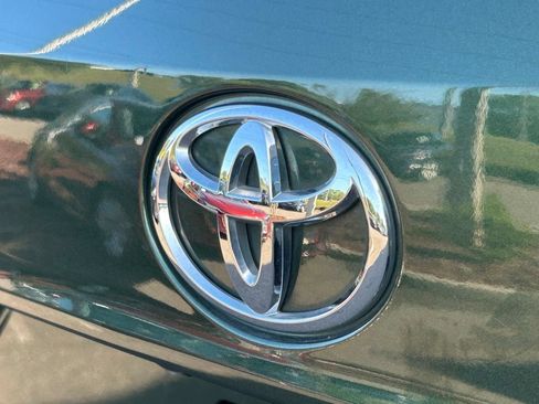 Used 2023 Toyota Highlander XLE FWD image 55