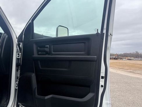Used 2021 RAM 3500 Tradesman w/ Chrome Appearance Group AWD/4WD image 15