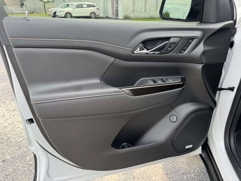 Used 2023 GMC Acadia AT4 w/ Technology Package AWD/4WD image 26