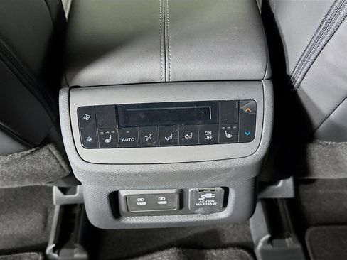 New 2026 Nissan Pathfinder Platinum image 25