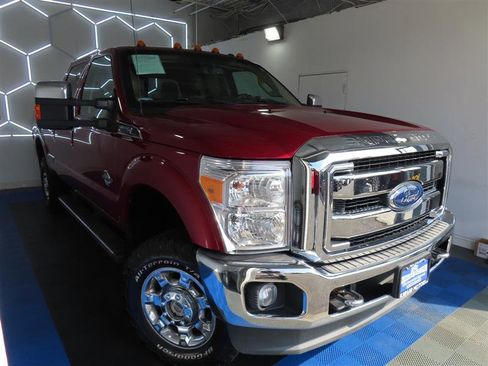 Used 2015 Ford F350 Lariat w/ Chrome Package image 5