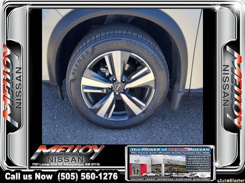 Used 2023 Nissan Rogue SL image 16