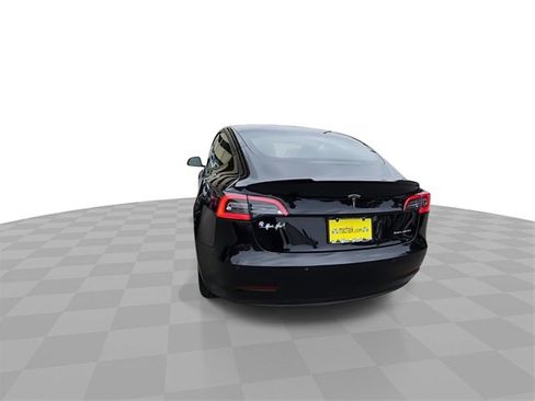 Used 2022 Tesla Model 3 Long Range image 7